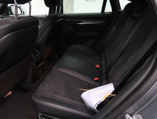 BMW X6  xDrive40d M Paket