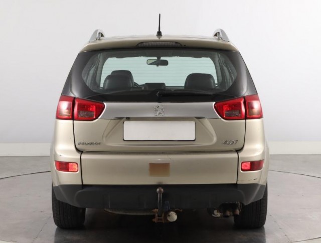 Peugeot 4007  2.2 HDI 