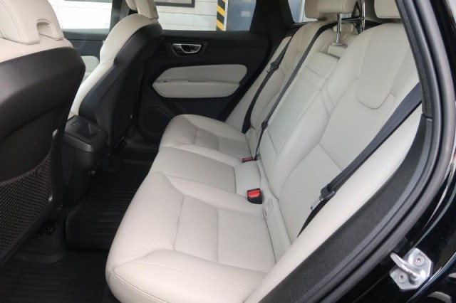 Volvo XC60  T5 AWD Momentum