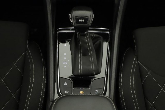 Škoda Karoq  1.5 TSI Sportline