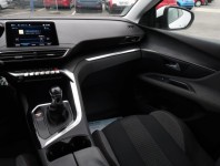 Peugeot 3008  1.2 PureTech Active Pack