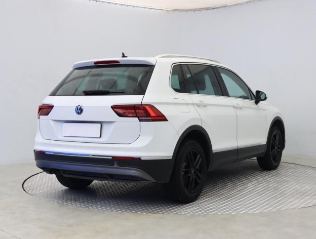 Volkswagen Tiguan  2.0 TDI 