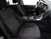 Peugeot 3008  1.6 HDi 