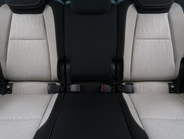 Škoda Karoq  1.5 TSI 