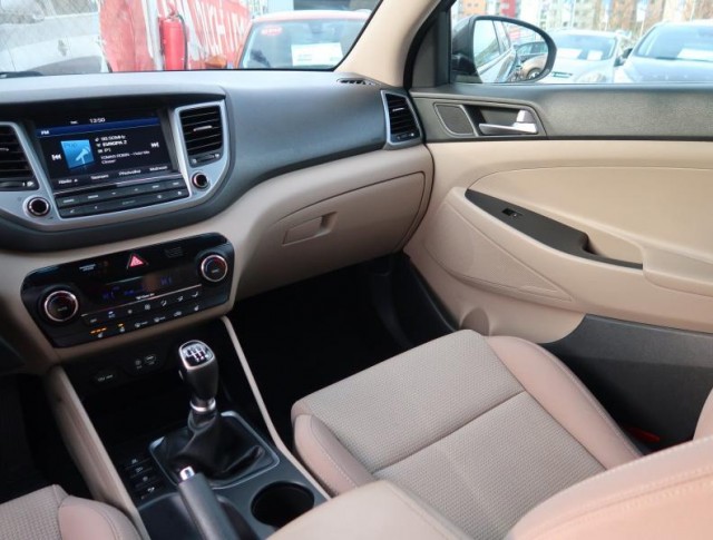 Hyundai Tucson  1.7 CRDi 