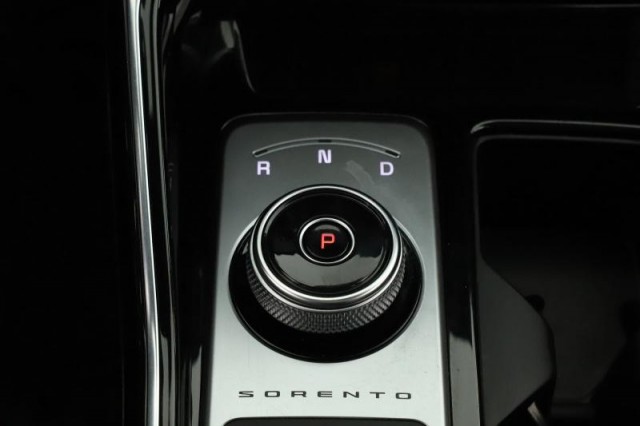 Kia Sorento  2.2 CRDi 