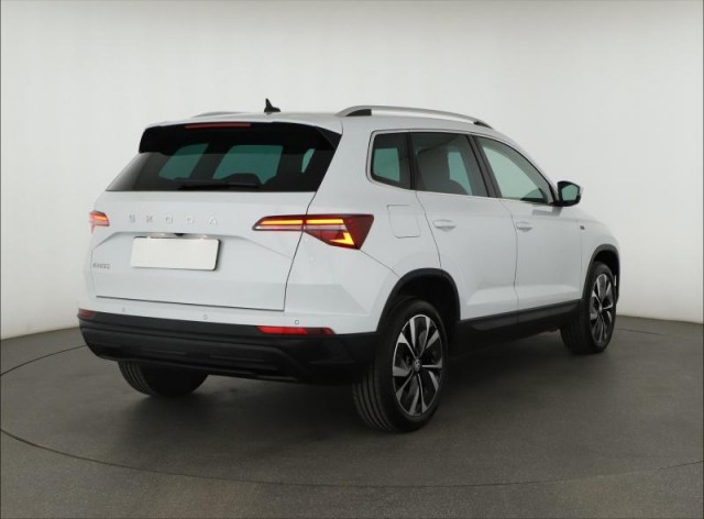 Škoda Karoq  1.5 TSI Drive