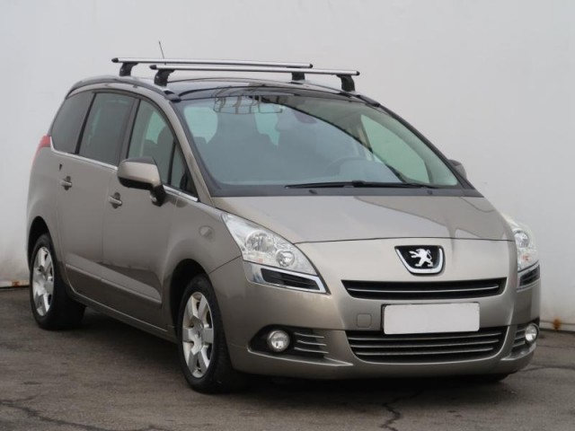 Peugeot 5008  2.0 HDI 