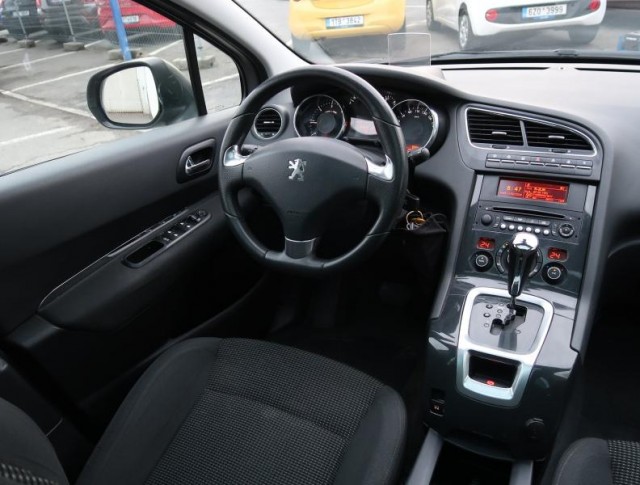 Peugeot 5008  2.0 HDI 
