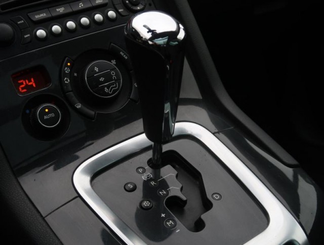 Peugeot 5008  2.0 HDI 