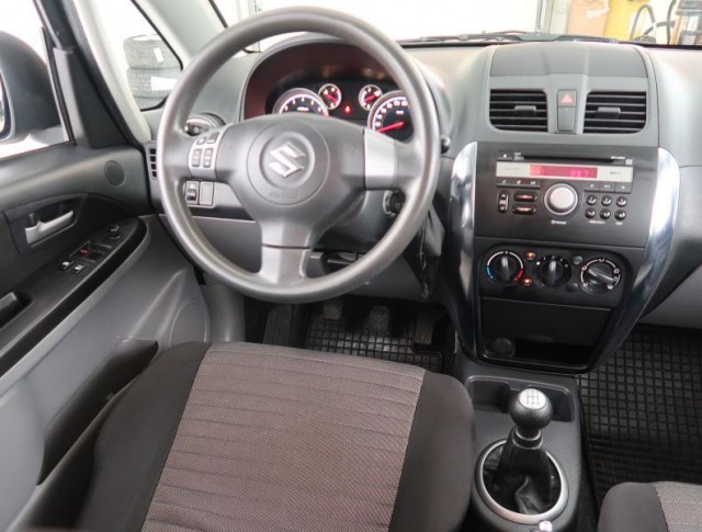 Suzuki SX4  1.6 VVT GL/AC