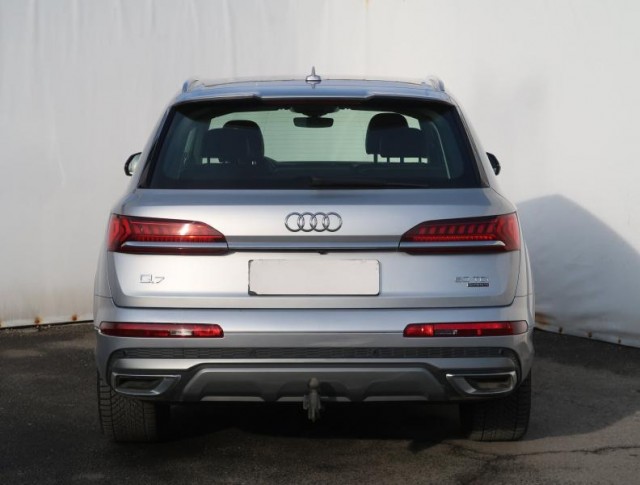 Audi Q7  50 TDI S-Line