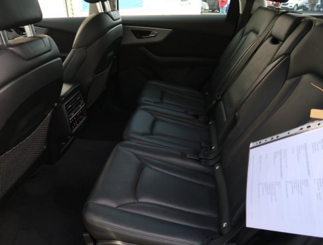 Audi Q7  50 TDI S-Line