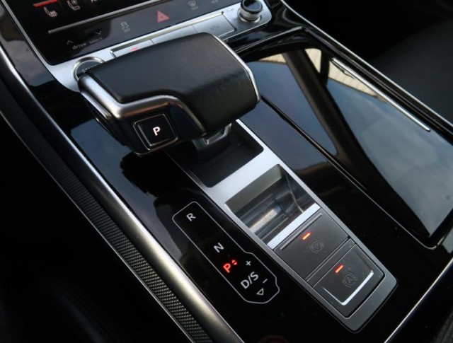 Audi Q7  50 TDI S-Line