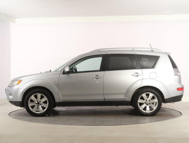 Mitsubishi Outlander  2.2 DI-D 