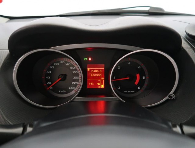 Mitsubishi Outlander  2.2 DI-D 