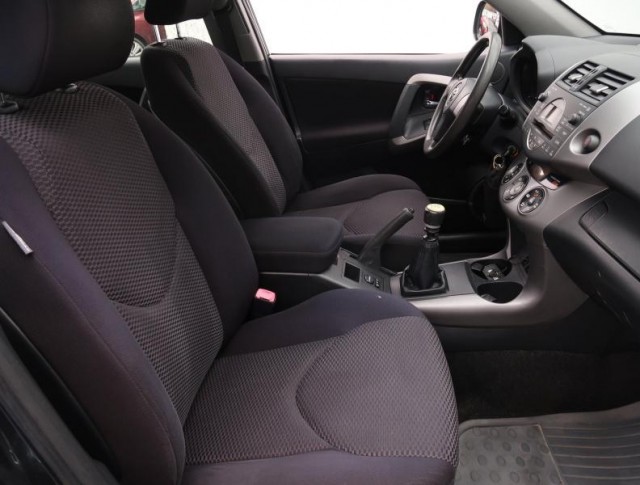 Toyota RAV 4  2.2 D-4D 