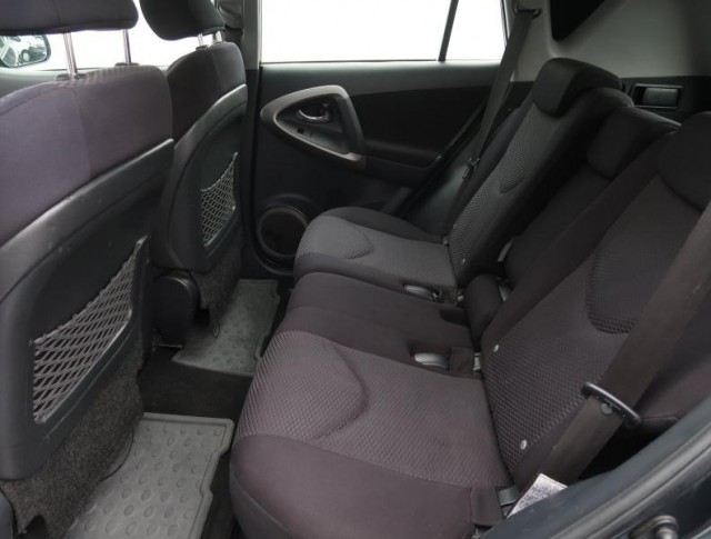 Toyota RAV 4  2.2 D-4D 