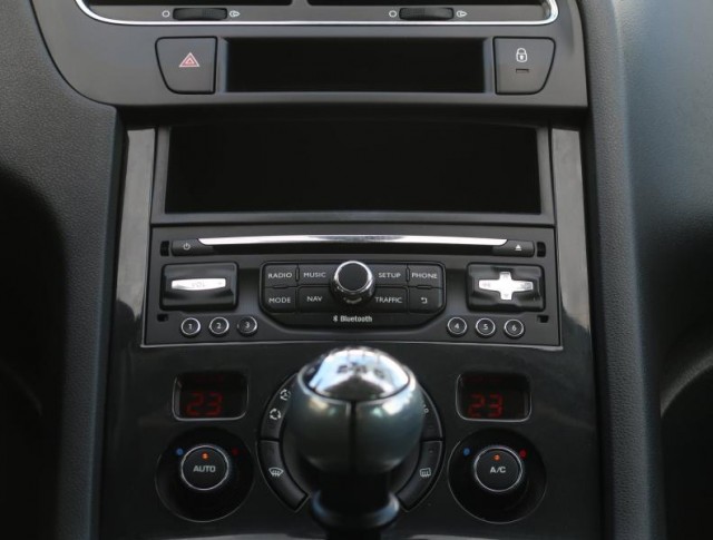 Peugeot 5008  1.6 BlueHDi 