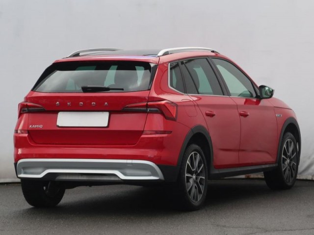 Škoda Kamiq  1.0 TSI Scoutline