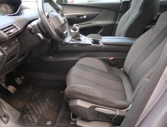 Peugeot 5008  1.6 BlueHDi 