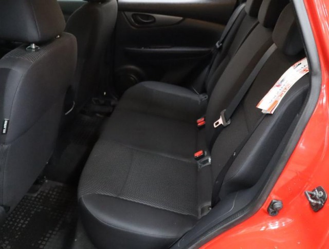 Nissan Qashqai  1.2 DIG-T 