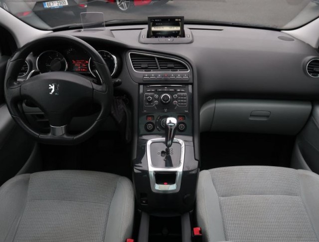 Peugeot 5008  1.6 HDi 