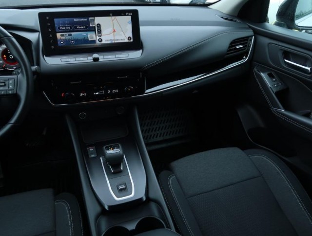 Nissan Qashqai  1.3 DIG-T MHEV N-Connecta