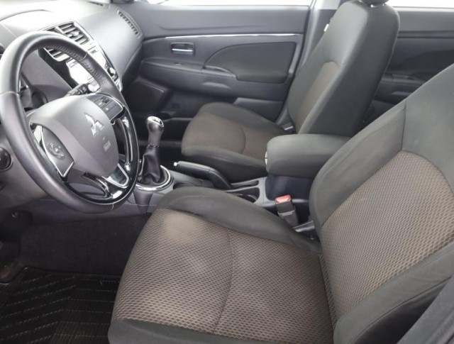 Mitsubishi ASX  1.6 MIVEC 