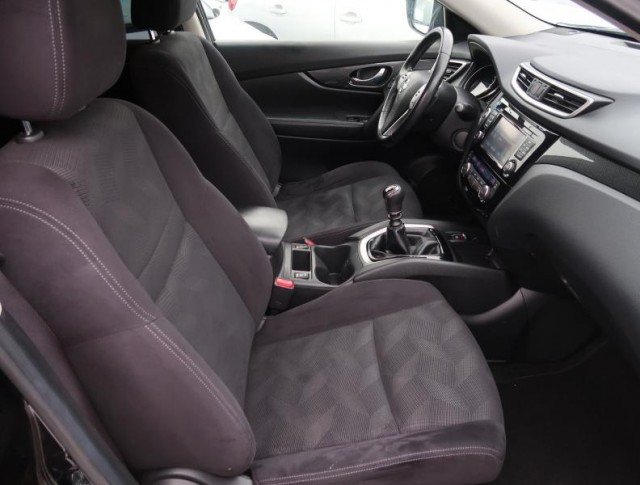 Nissan X-Trail  1.6 DIG-T 