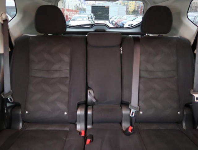 Nissan X-Trail  1.6 DIG-T 