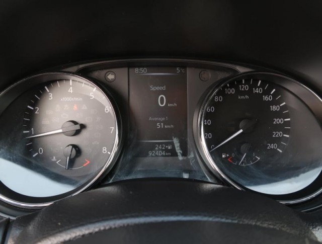 Nissan Qashqai  1.2 DIG-T 