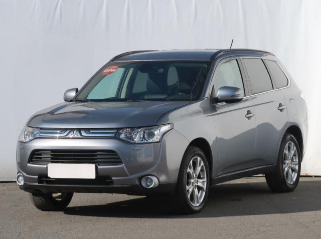 Mitsubishi Outlander  2.2 DI-D 