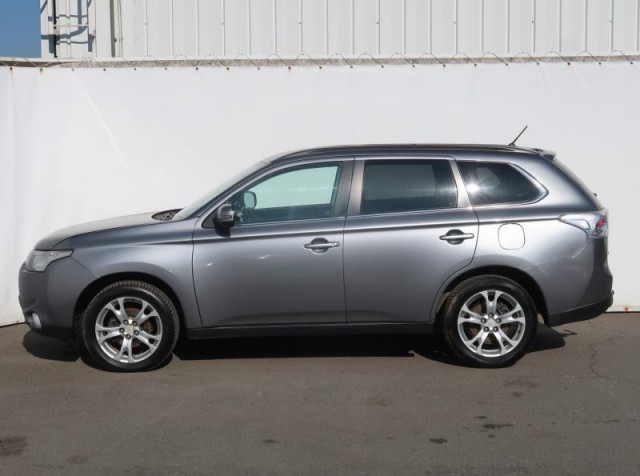 Mitsubishi Outlander  2.2 DI-D 