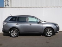 Mitsubishi Outlander  2.2 DI-D 