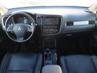Mitsubishi Outlander  2.2 DI-D 