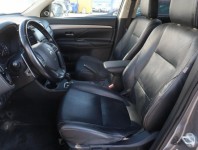 Mitsubishi Outlander  2.2 DI-D 