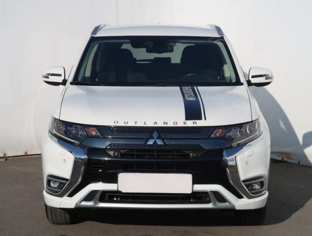 Mitsubishi Outlander  2.4 PHEV 