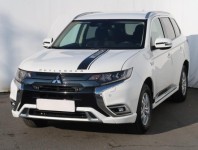 Mitsubishi Outlander  2.4 PHEV 