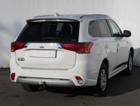 Mitsubishi Outlander  2.4 PHEV 