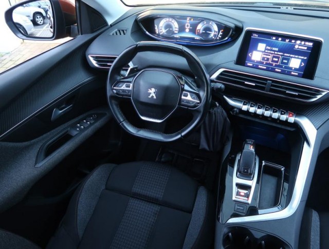 Peugeot 3008  1.5 BlueHDi 