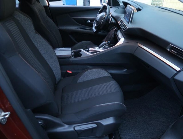 Peugeot 3008  1.5 BlueHDi 