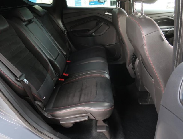 Ford Kuga  2.0 TDCi ST-Line