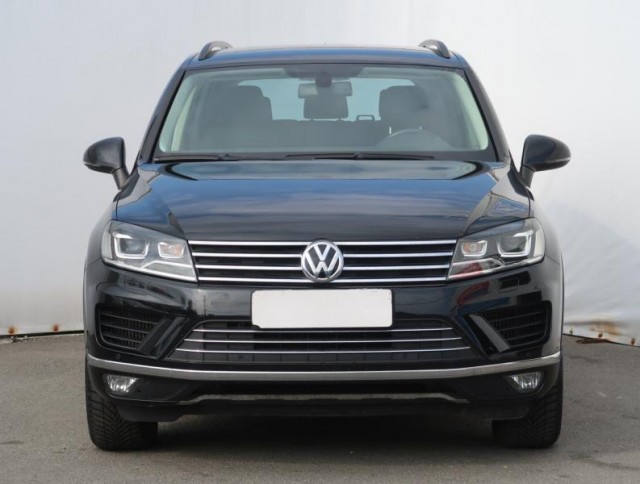 Volkswagen Touareg  3.0 TDI 