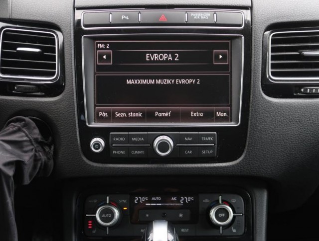 Volkswagen Touareg  3.0 TDI 