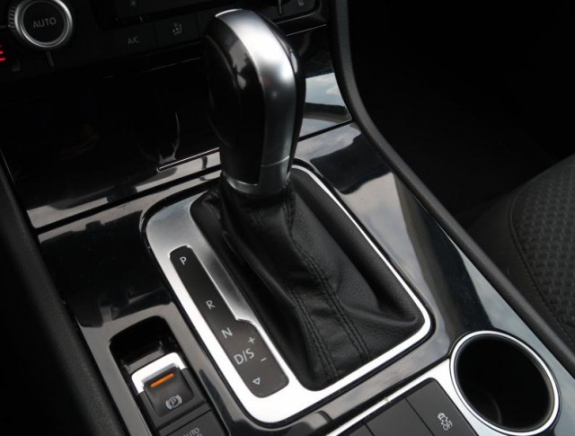 Volkswagen Touareg  3.0 TDI 