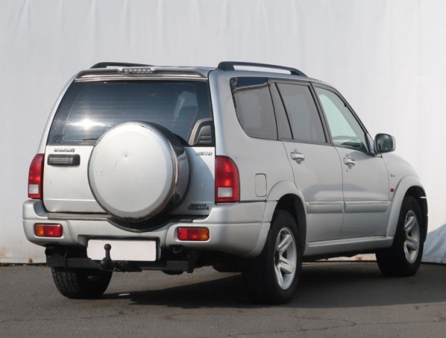 Suzuki Grand Vitara  2.0 HDI 110 