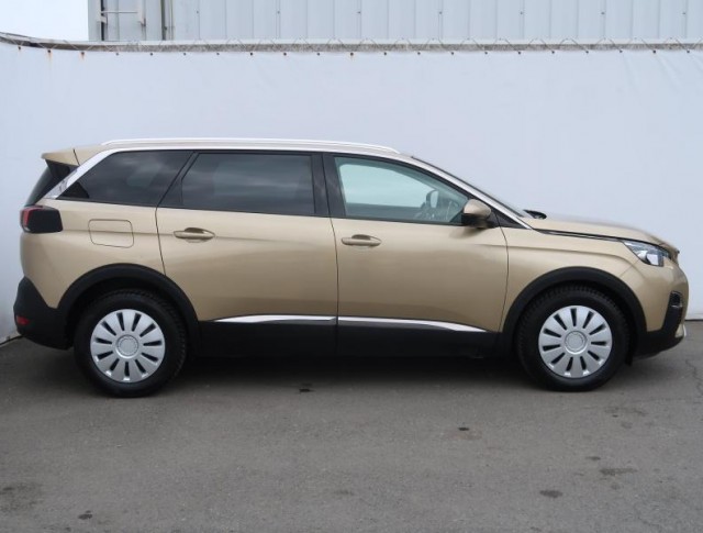 Peugeot 5008  1.6 BlueHDi 