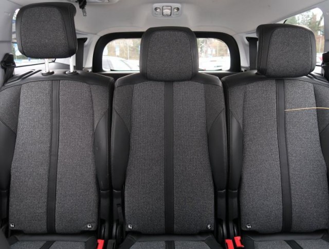 Peugeot 5008  1.6 BlueHDi 