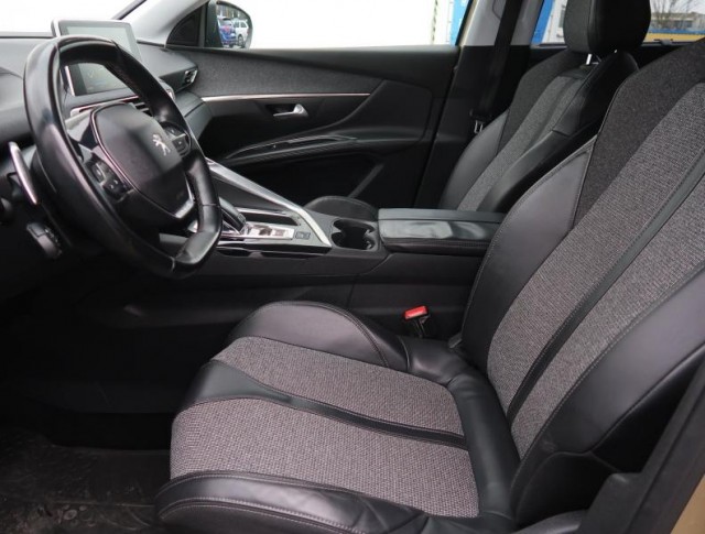 Peugeot 5008  1.6 BlueHDi 